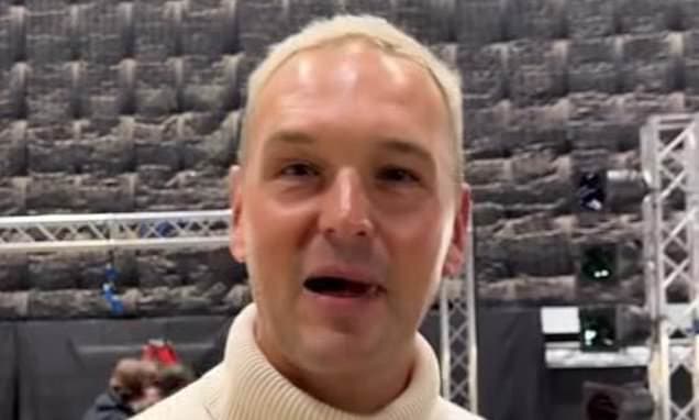 FROM MOD TO GRANDPA: Indie Rocker Shocks Fans with New Bleached Look!