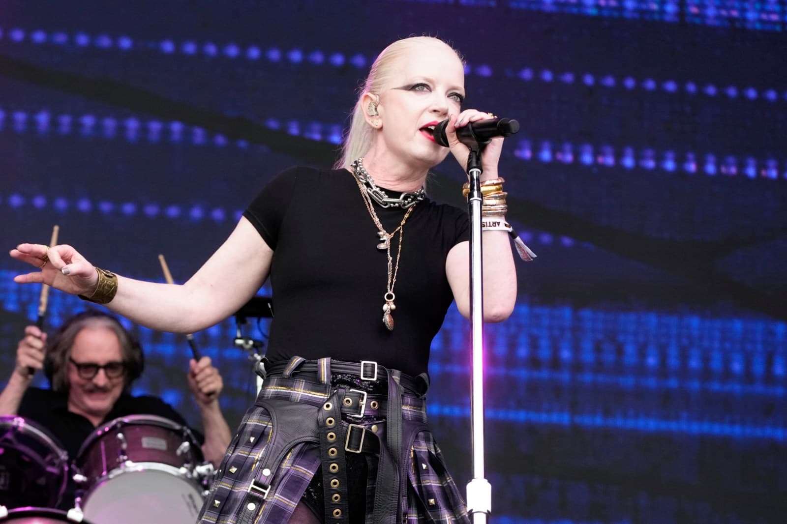 Shirley Manson Addresses Intolerance at Sydney Show Following Mass Shooting