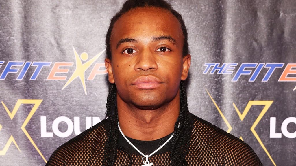 Dancing with the Stars: Fik-Shun Takes Center Stage in Spooktacular Streaming Sensation!
