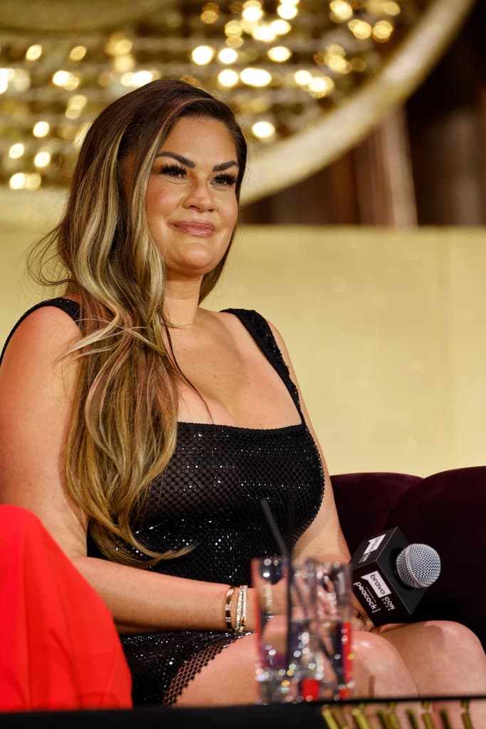 Celebrity news image